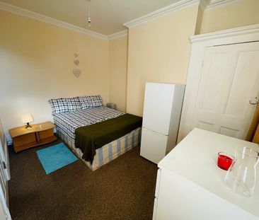 Room in a Shared House, Wembley Park Drive, HA9 - Photo 2