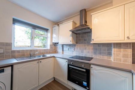 2 bedroom terraced house to rent - Photo 5