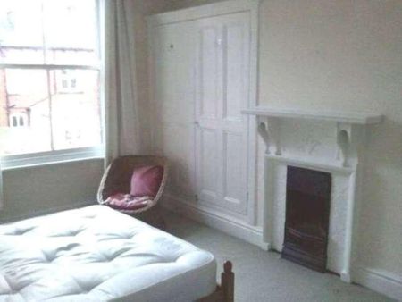 St Michaels Road, Headingley, LS6 - Photo 3