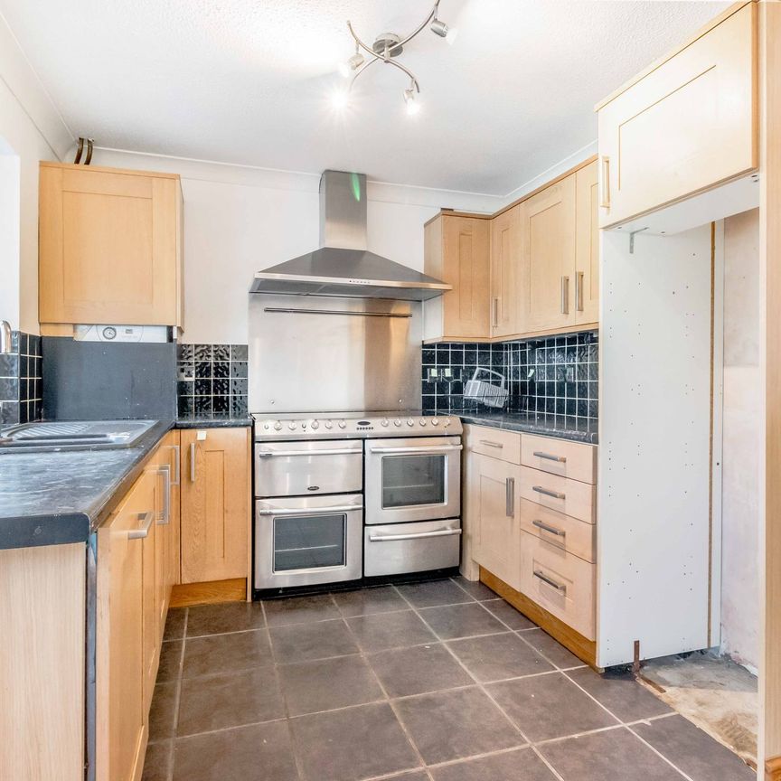 High Hurstwood, Uckfield, TN22 - Photo 1