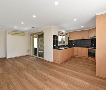 Comfortable Unit Living in a Convenient Tullamarine Location - Photo 3