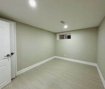 For Lease - 38 Howarth Avenue Unit# #Basement B, Toronto, Ontario - Photo 4
