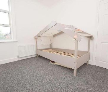 Glebe Road, Finchley, N3 - Photo 4