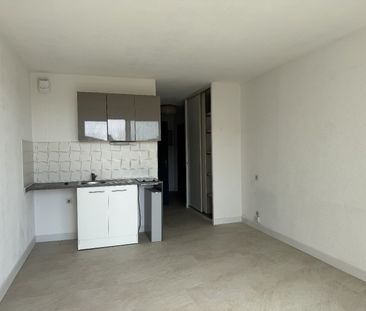 Location Appartement 2 pièces 30m² SETE 34200 - Photo 3