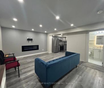 Detached Home For Lease | W9229201 - Photo 4