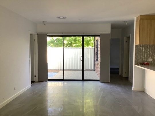 2 Bedroom Townhouse in South Shepparton! - Photo 1