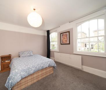 2 bedroom maisonette to rent - Photo 2