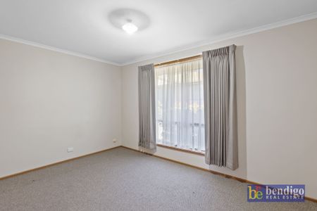 Neat & Convenient Living in Golden Square - Photo 5