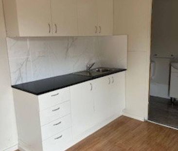 Headline Goes Here - Photo 3