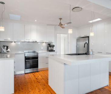 MODERN LIVING IN CAMBRIDGE PARK! - Photo 3