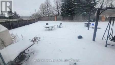 150 TWIN PINES CRESCENT - Photo 2