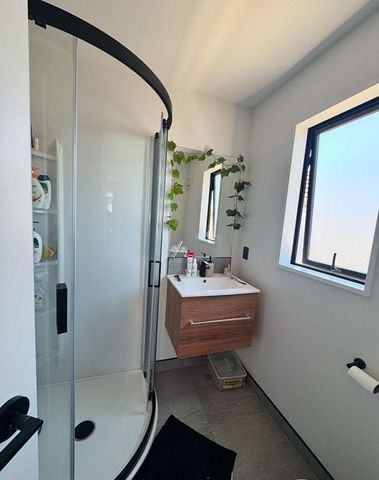 Modern 2-Bedroom Townhouse for Rent – Exceptional - Photo 4