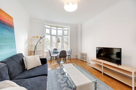 Grove End Gardens, Grove End Road, St Johns Wood, London, NW8 9LR - Photo 2