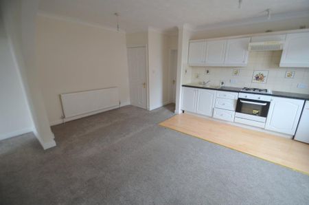 2 bedroom flat to rent - Photo 5
