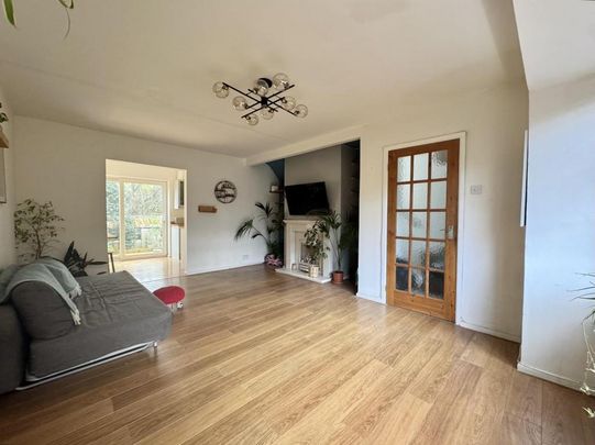 3 bedroom semi-detached house to rent - Photo 1