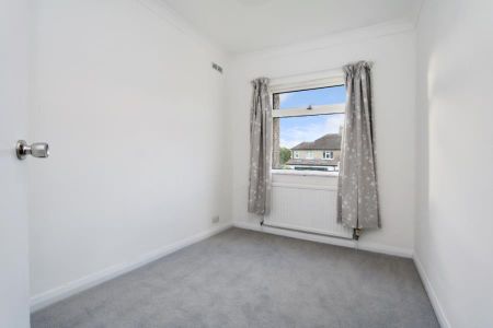 Princes Avenue, Surbiton, KT6 - Photo 4