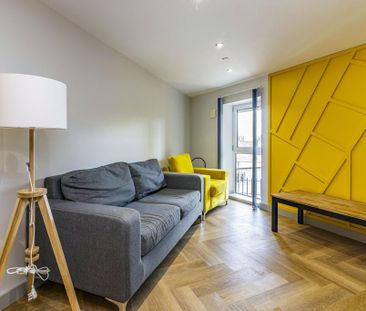 5 bedroom flat to rent - Photo 3