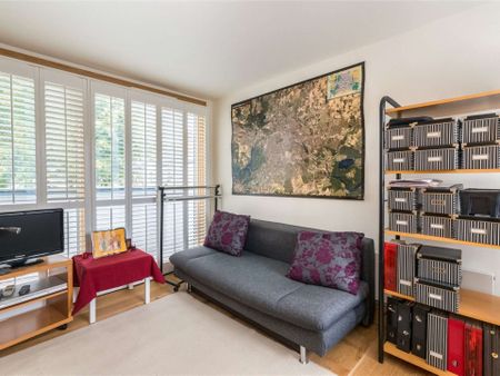 Contemporary family house in a well-sought after location - Photo 2