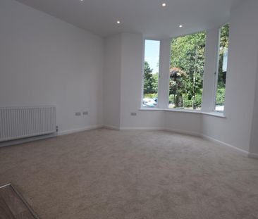 Albert Road, Colne - Photo 1