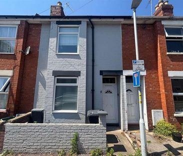 One Room In Student House Swan Road, Gloucester, GL1 - Photo 5