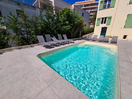 Location Appartement 5 pièces 238 m2 à Cannes - Photo 2