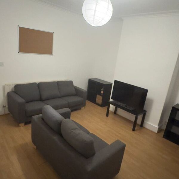 Thornville Street, Hyde Park, Leeds, LS6 1RP - Photo 1