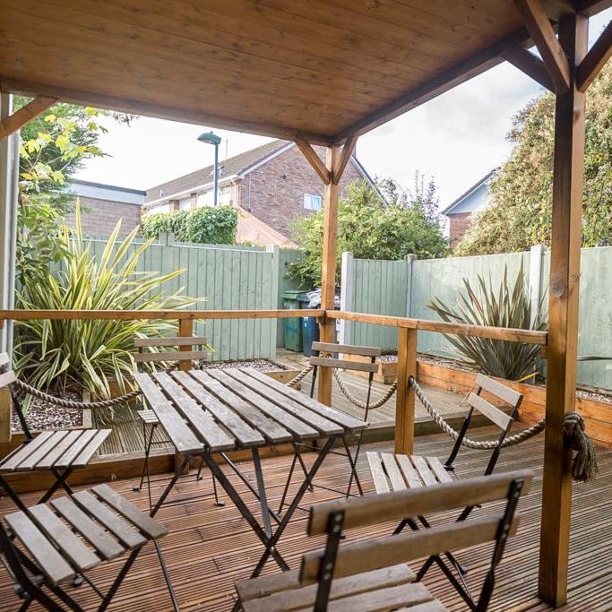 5 bedroom house of multiple occupation to rent - Photo 1