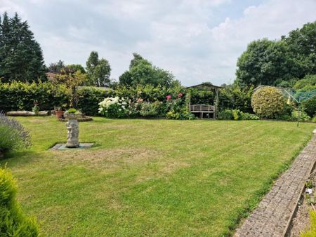 4 bedroom detached house to rent - Photo 5