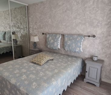 LA BAULE PROCHE AVENUE DE GAULLE, T2 MEUBLÉ AVEC VUE MER DE CÔTÉ - Photo 4