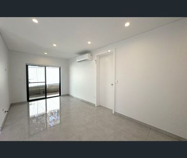 1/141 Rawson Road, Greenacre, NSW 2190 - Photo 2