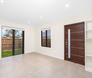 Modern Granny Flat with Yard - Photo 1