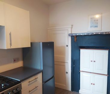 4 bedroom terraced house to rent - Photo 1