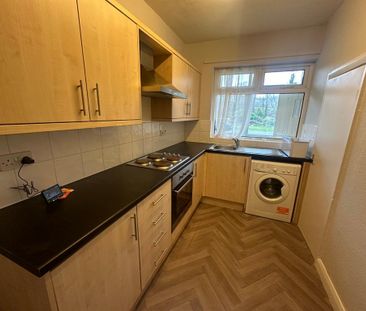 3 bedroom flat to rent - Photo 5