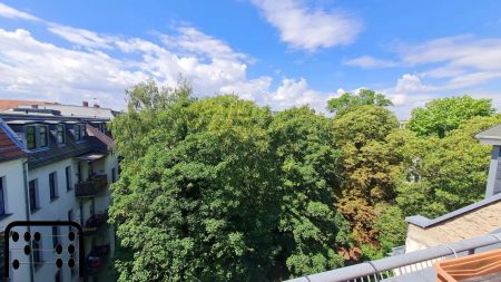 Exklusives Dachgeschoss mit West-Terrasse im Waldstraßenviertel! - Foto 2