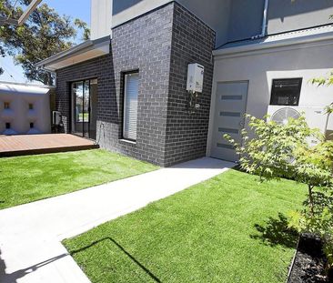 1/1 Percy Street, Newport VIC 3015 - Townhouse For Rent | Domain - Photo 6
