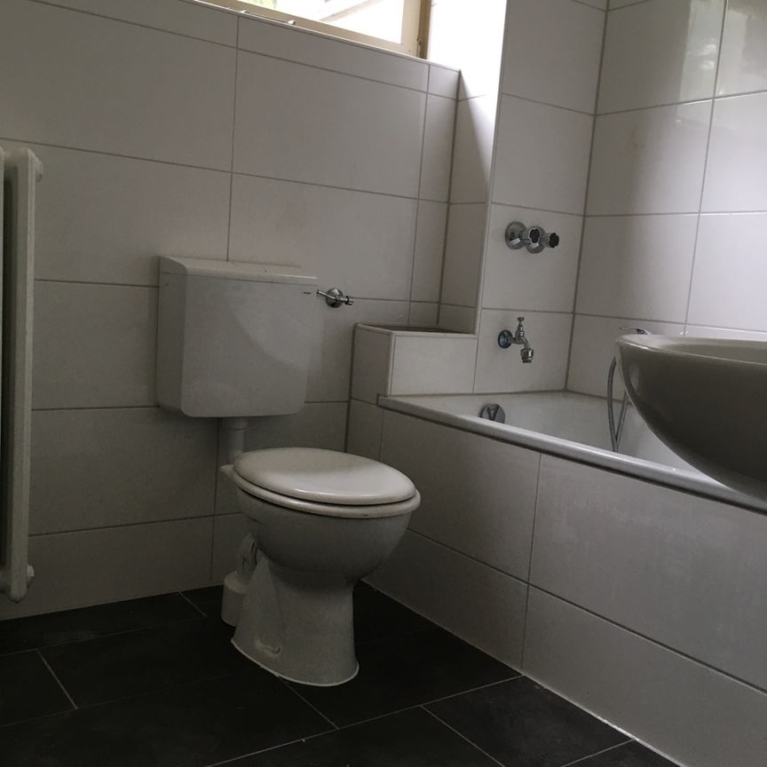 Demnächst frei! 2-Zimmer-Wohnung in Dortmund Scharnhorst - Photo 1