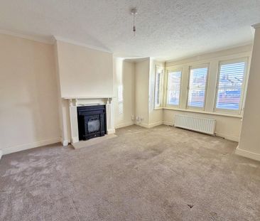 4 bedroom semi-detached house to rent - Photo 1