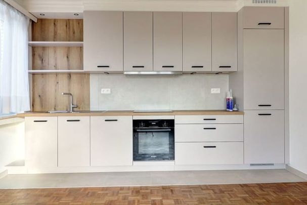 Appartement te huur - Photo 1