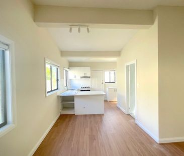 Family Living at Its Best - 3 Bedroom Home in Prime Location - Photo 1