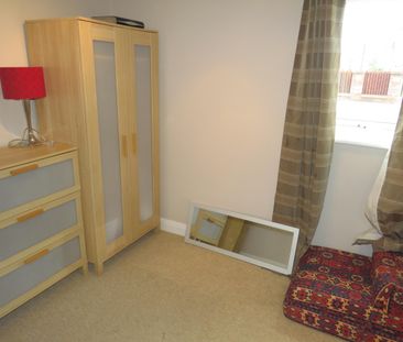 Lakeside Boulevard, Doncaster - Photo 3