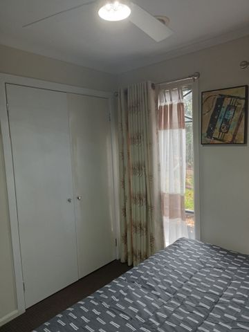 Cranbourne East - Photo 5