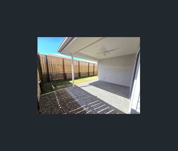 Beautiful New Family Home in an up and Coming Area - Photo 4