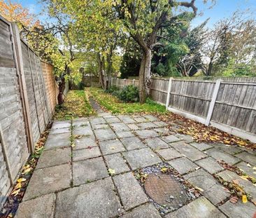 2 bedroom House To Let Total Size: 905 SQ FT - Photo 4