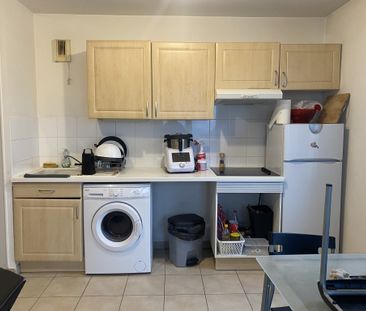 Location Appartement 3 pièces 53m² LYON 9ème - Photo 6