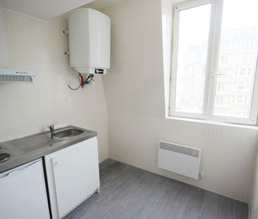 Location Appartement 1 pièce 16m² LILLE 59000 - Photo 3