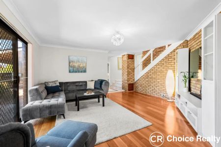 17 Harrington Crescent, Leeming WA 6149 - Photo 5