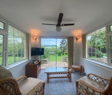 4 bedroom detached bungalow to rent - Photo 3