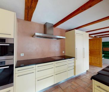 6.5 Room Farmhouse in Rickenbach with Barn - Photo 3