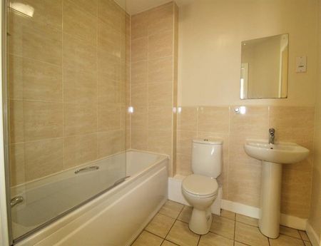 2 Bedroom Apartment To Let - Photo 4