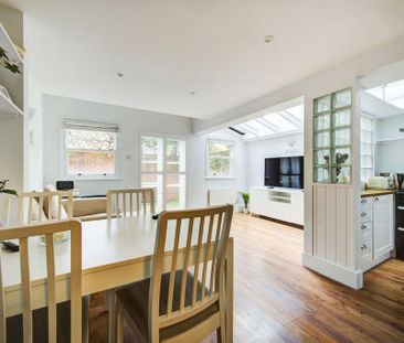 2 bedroom maisonette to rent - Photo 3